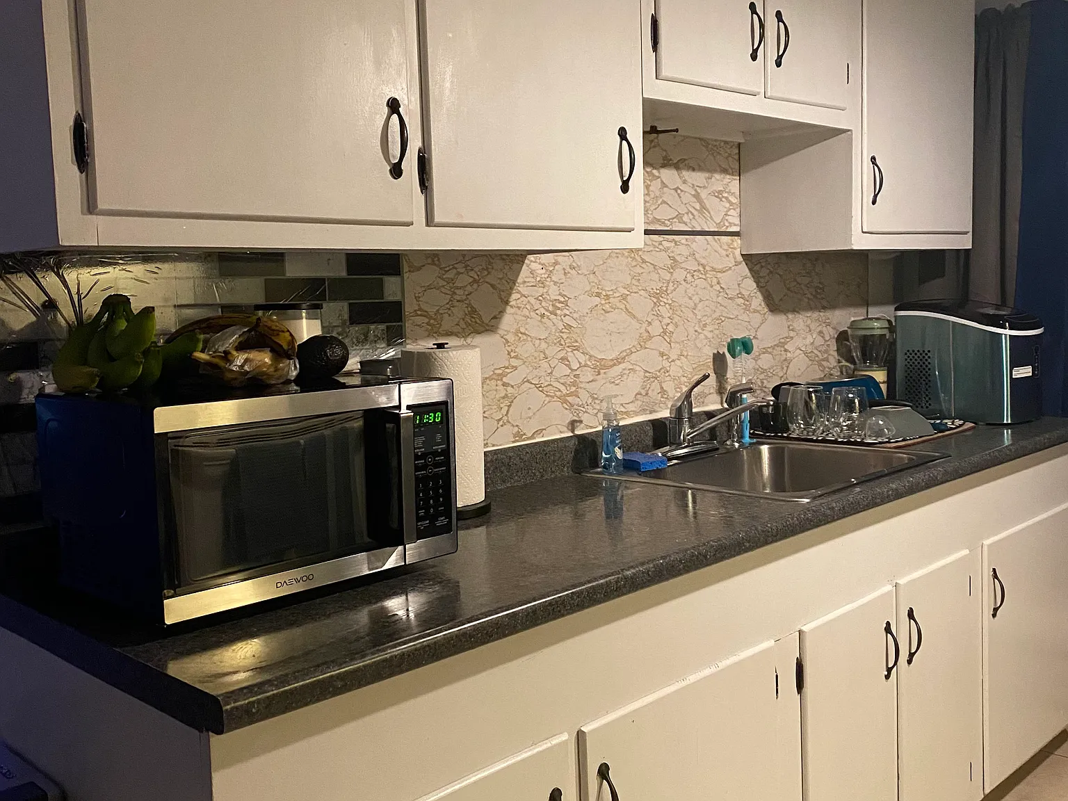 2 bed, 1200 sqft, $1,800 — Photo 3