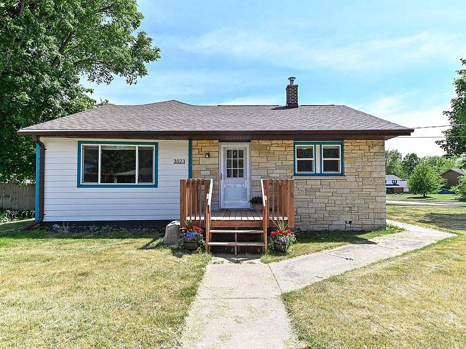 1st image of 3023 Graydon AVENUE
