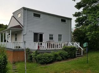 1114 College Ave, Jeannette, PA