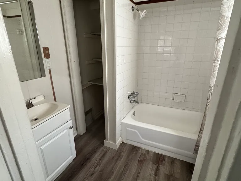 603 Strand Rd NE #3 — Photo 9