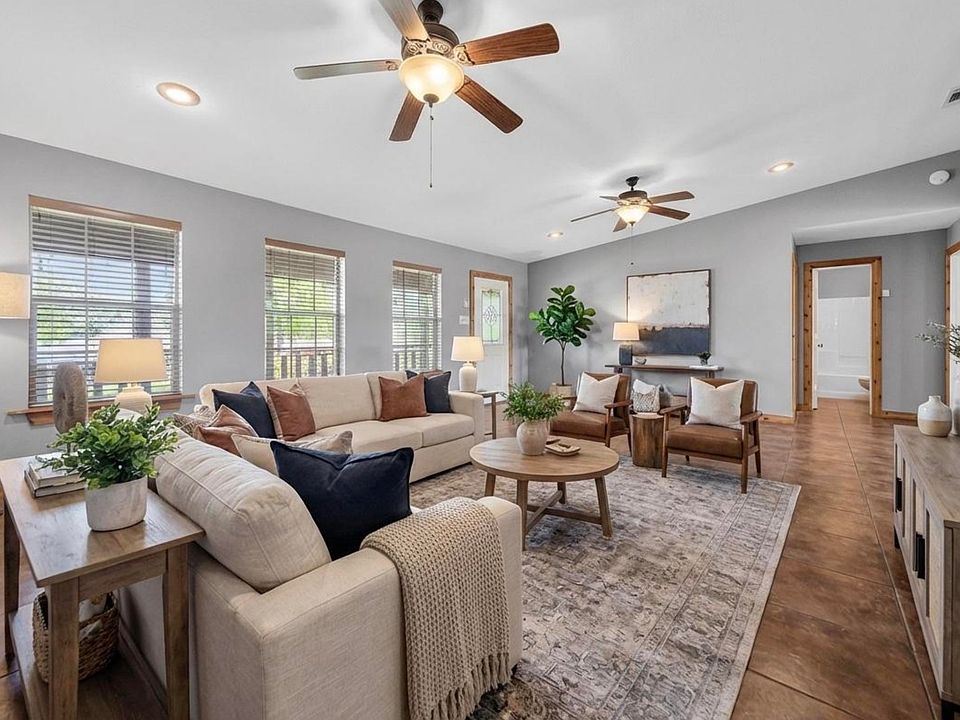 509 Wildewood Dr, Chandler, TX 75758 | Zillow
