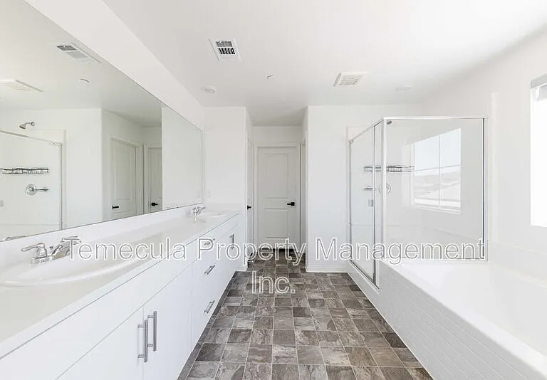 1816 Tapaderos St — Photo 11