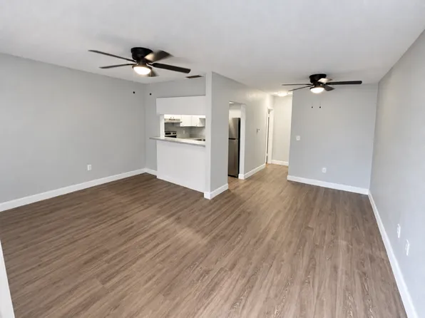 3000 70th Lane North - 203, 3000 70th Ln N, Saint Petersburg, FL 33710