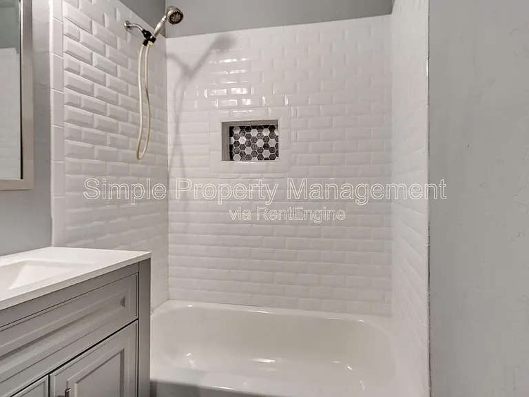 4326 N Blackwelder Ave — Photo 13