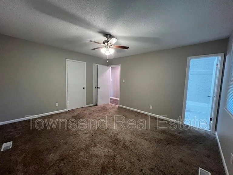 1017 Xavier Dr — Photo 14