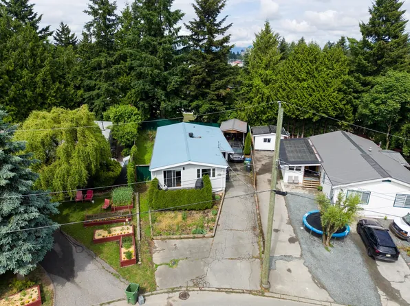 2225 Crystal Ct, Abbotsford, BC V2T 6A7