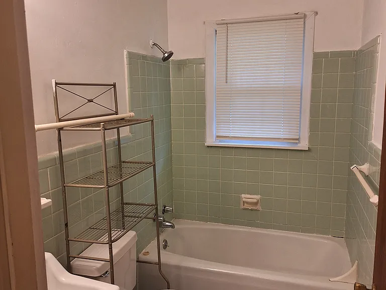 530 Hampton Ct #800-A — Photo 5