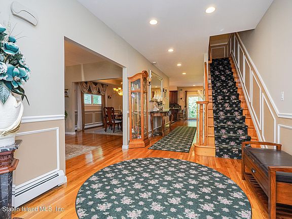 5th image of 145 Goff Ave