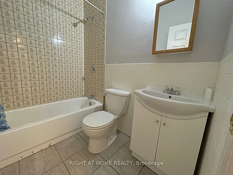 279 Drouillard Rd #4 — Photo 23