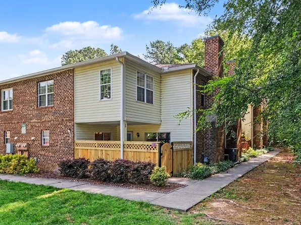 473 Summerwalk Cir, Chapel Hill, NC 27517
