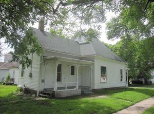 1624 2nd St, Perry, IA 50220