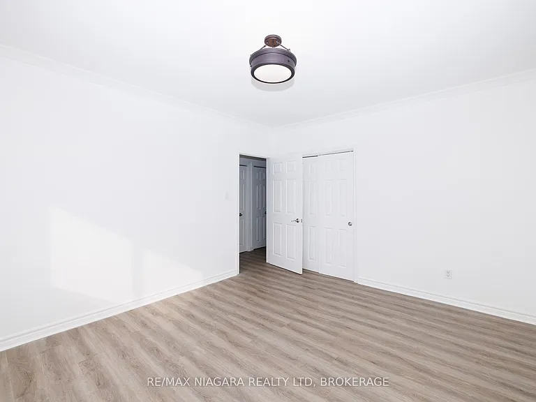 14 Norris Pl #404 — Photo 18