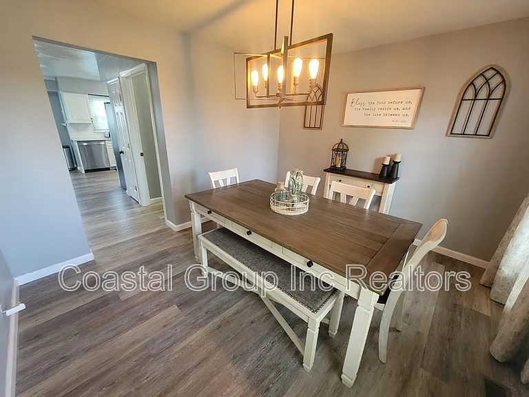 1012 Meadowview Pl — Photo 7