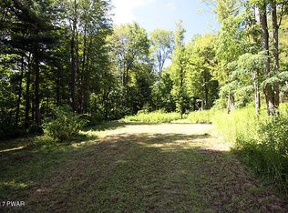 11 Duran Rd, Equinunk, PA 18417