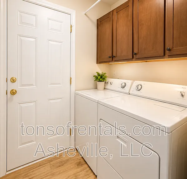 85 Farington Cir — Photo 9