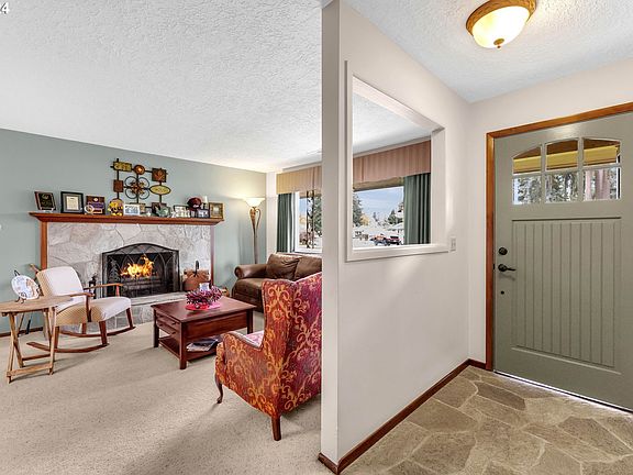 3rd image of 3308 NE 127th Ave