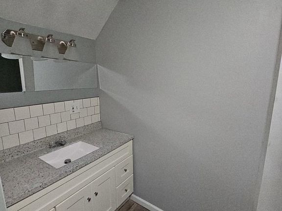 3rd image of 170 Park Ave #201