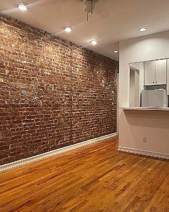2nd image of 157 E 89th St APT 1FE