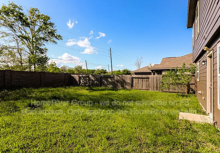 8722 Dairy Farm Trl — Photo 18