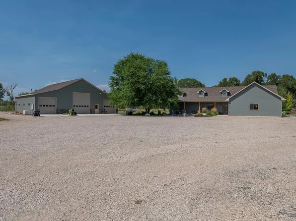 19 Emily Ln, Powell, WY 82435