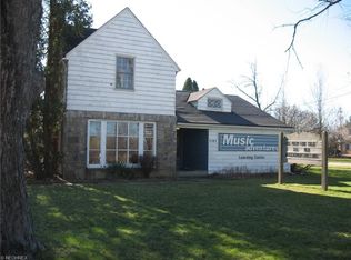 7183 Pearl Rd, Middleburg Heights, OH 44130