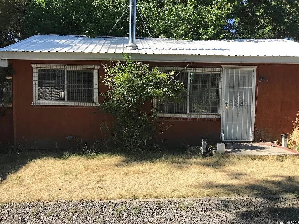 2 bed, 848 sqft, $1,250 — Photo 1