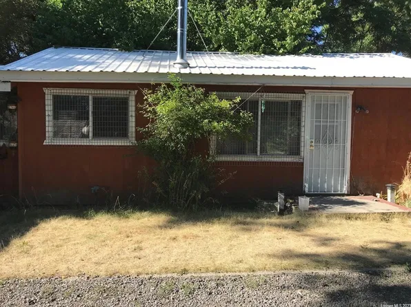 95 1/2 S Ash St, Susanville, CA 96130
