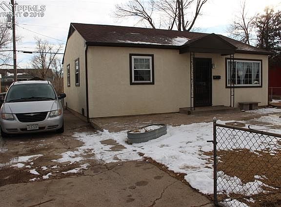 3rd image of 2111 S Corona Ave
