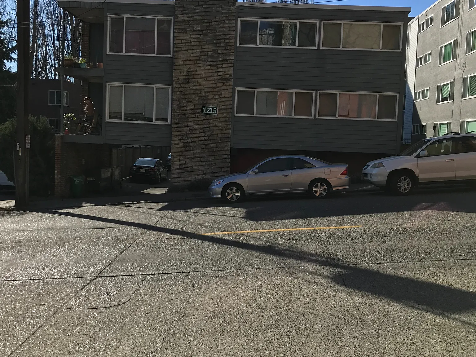 2 bed, 600 sqft, $1,950 — Photo 2