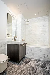 Rented by R New York