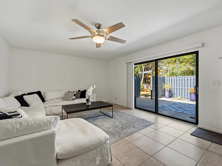 3852 SE Jefferson St — Photo 4