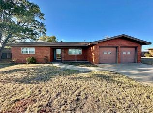 1224 S Ralls Hwy, Floydada, TX 79235