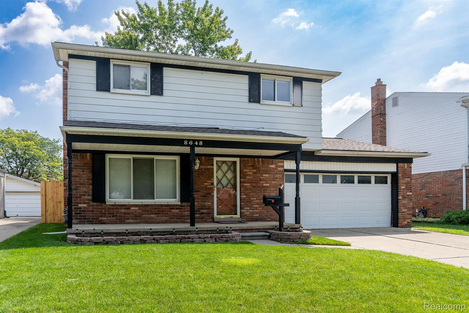 8648 Holly Dr photo 1