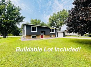 1522 Sand Lake Rd, Holmen, WI 54636