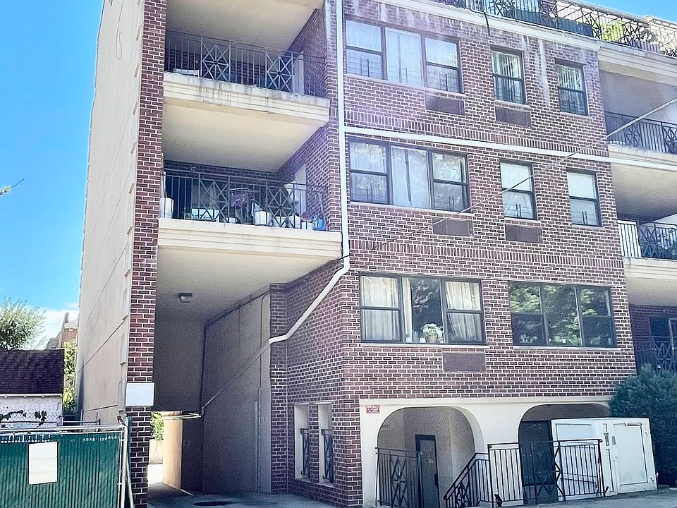 1st image of 71-11 162nd St APT 2A