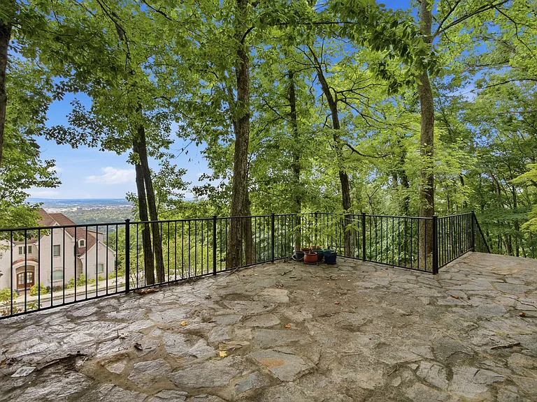 2276 Governors Bend Rd SE — Photo 5