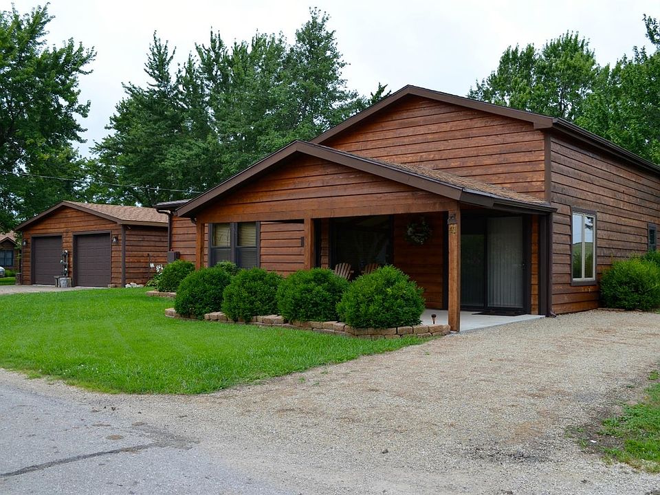 1st image of 41 Rocky Ledge Dr