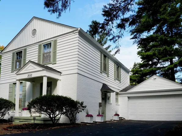 2032 Kessler Boulevard East Dr, Indianapolis, IN 46220