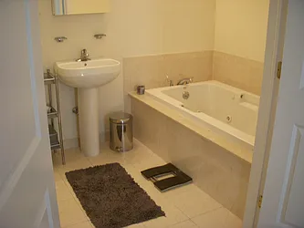 Rented by Avenue Real Estate