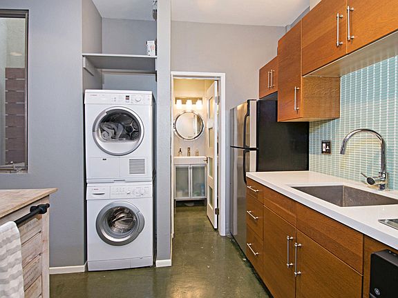 3rd image of 1545 Kettner Blvd