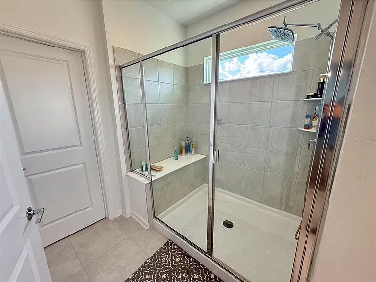 2970 Armstrong Ave — Photo 41