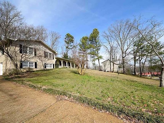 4th image of 3607 Belmont Cir NW