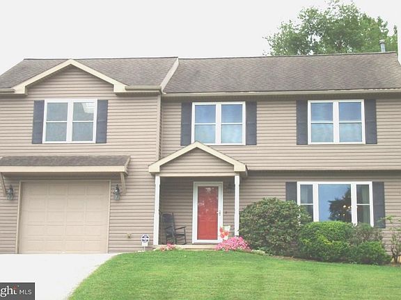 2nd image of 412 Donofrio Dr