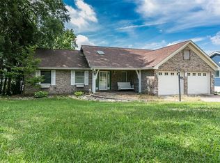 140 Hollyhock Ln, Edwardsville, IL 62025