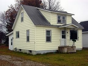 1st image of 218 N 2nd St