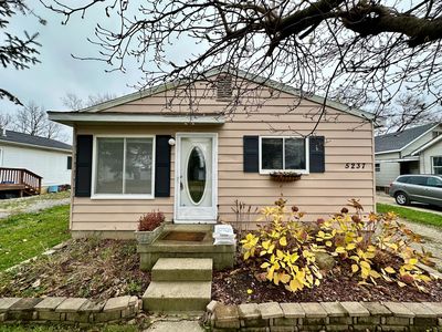 5237 Dania St, Flint, MI, 48532
