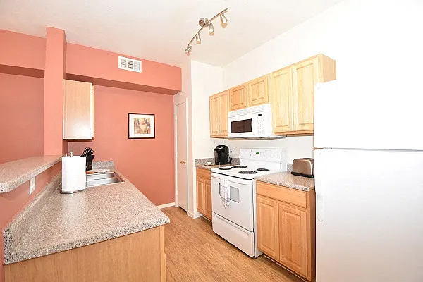 Copper Creek Apartments — Photo 48