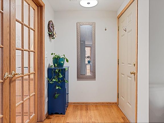 2nd image of 407 S Oak Park Ave APT H