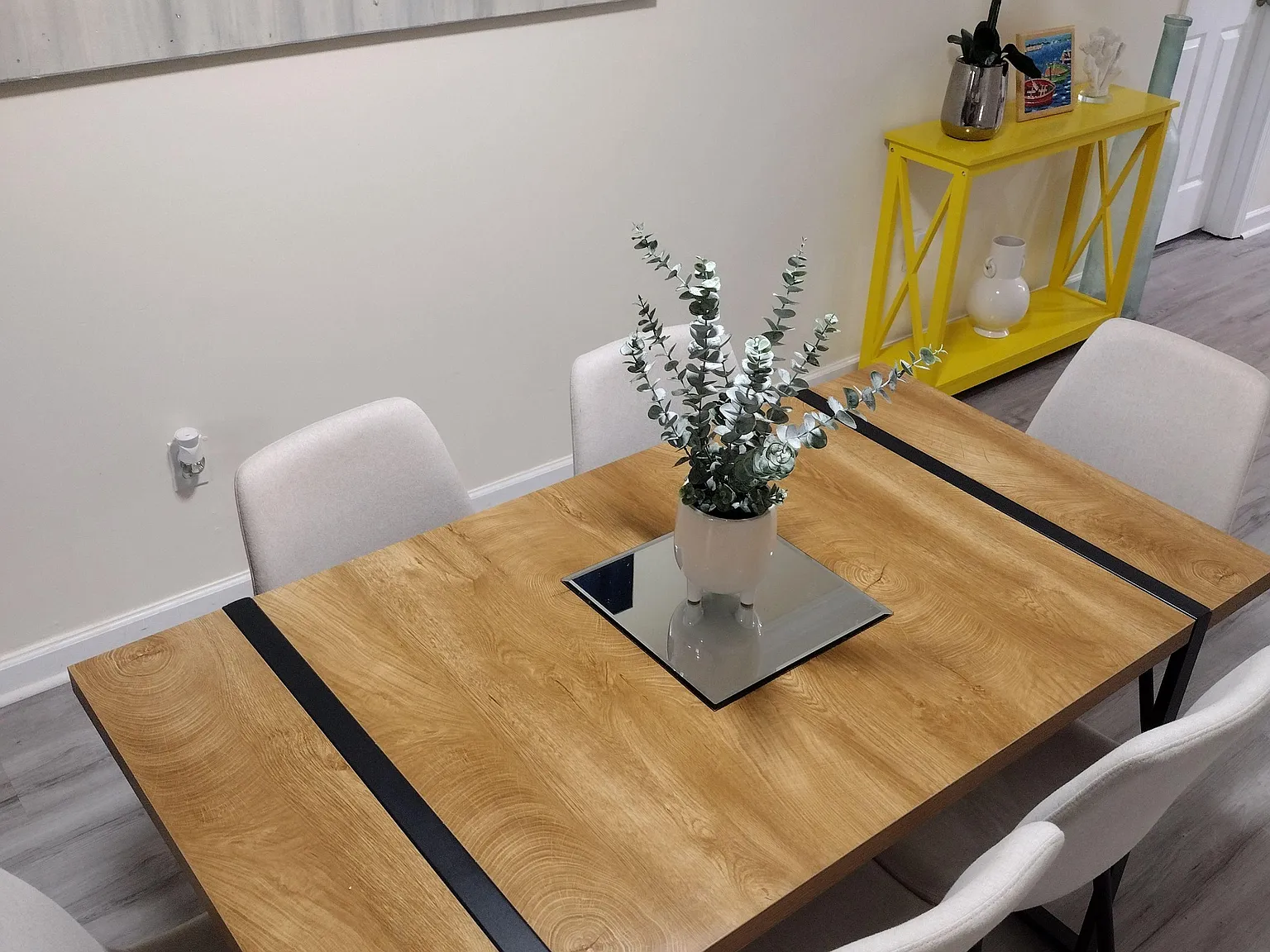 3 bed, 2.0 bath, 1300 sqft, $1,447 — Photo 4
