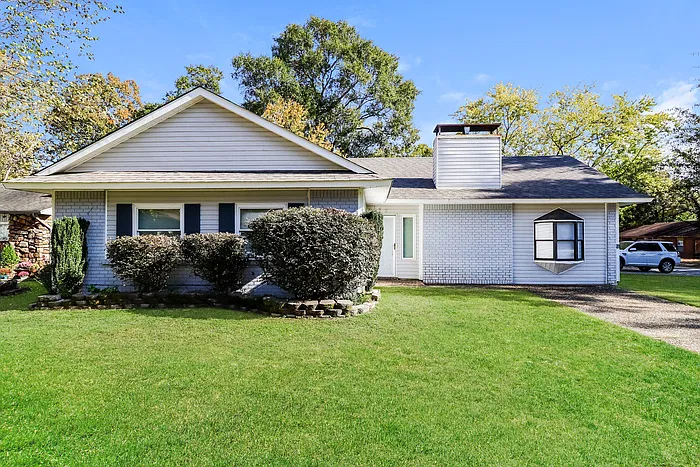 142 Randall Dr
